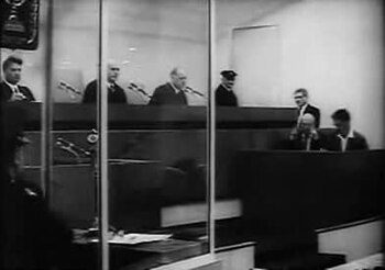 Файл: 1961-04-13 „Приказка за века“ - Айхман се опита за военни престъпления.ogv
