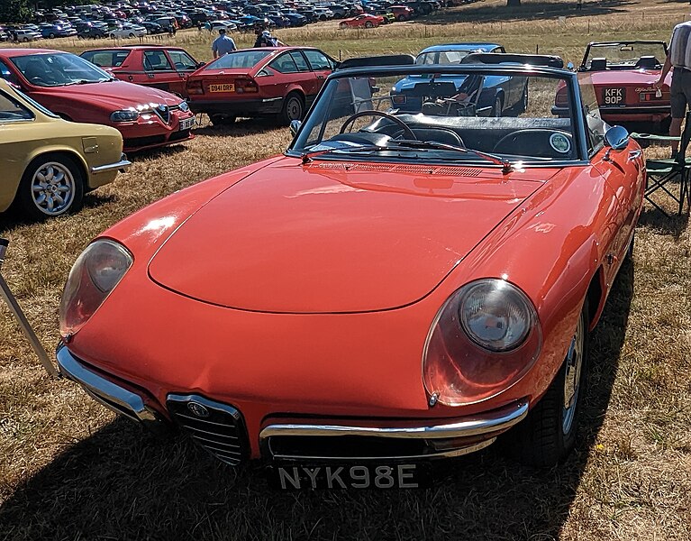 File:1967 Alfa Romeo Spider.jpg