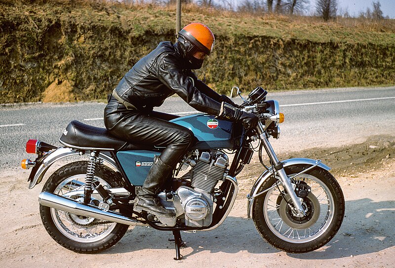 File:1976 LAVERDA 1000.jpg