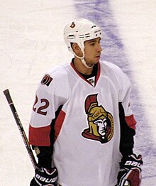 2009-11-28 Senators at Bruins - Chris Kelly.jpg