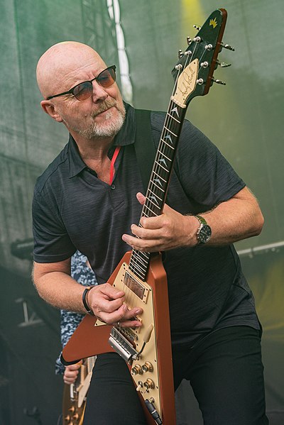 File:2018 Lieder am See - Wishbone Ash - Andy Powell - by 2eight - 8SC1823.jpg