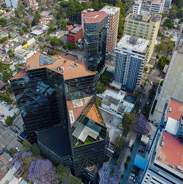 File:34 Aerial view - Atlantis zona 10 - Ciudad de Guatemala.jpg