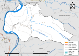 Carte en couleur présentant le réseau hydrographique de la commune