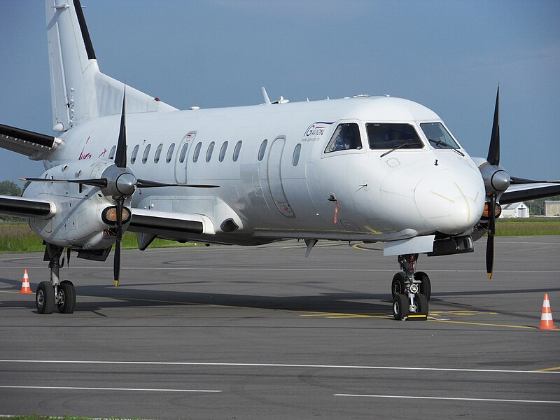 File:Aéroport de Dole2.jpg