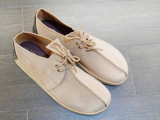 desert trek sand suede