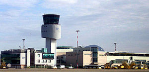 Aeroporto Olbia Costa Smeralda Rollfeld.jpg