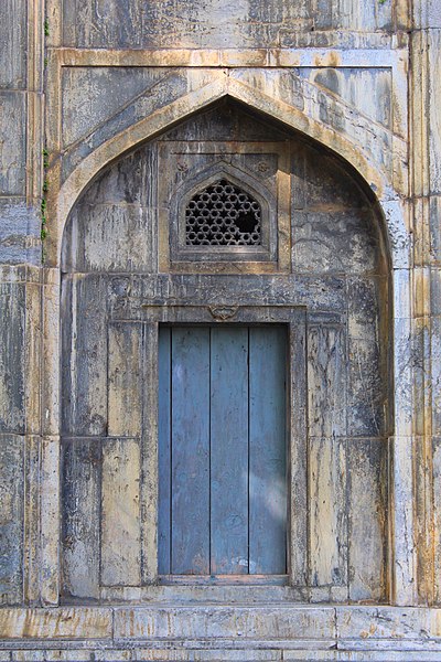 File:Akhund Mulla Shah's Mosque , Window-Srinagar district -J&K -013.jpg