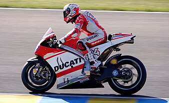 In the 2015 MotoGP season, the Ducati factory team used the 2015 version of their bike, while customer teams Avintia and Pramac both used the 2014 version. Andrea DOVIZIOSO - Ducati Team - MotoGP 2014 - Le Mans (14217890902).jpg