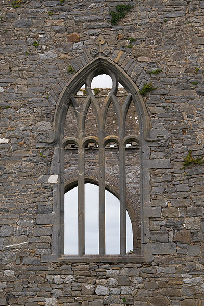 File:Ardfert Friary South Transept South Window 2012 09 11.jpg