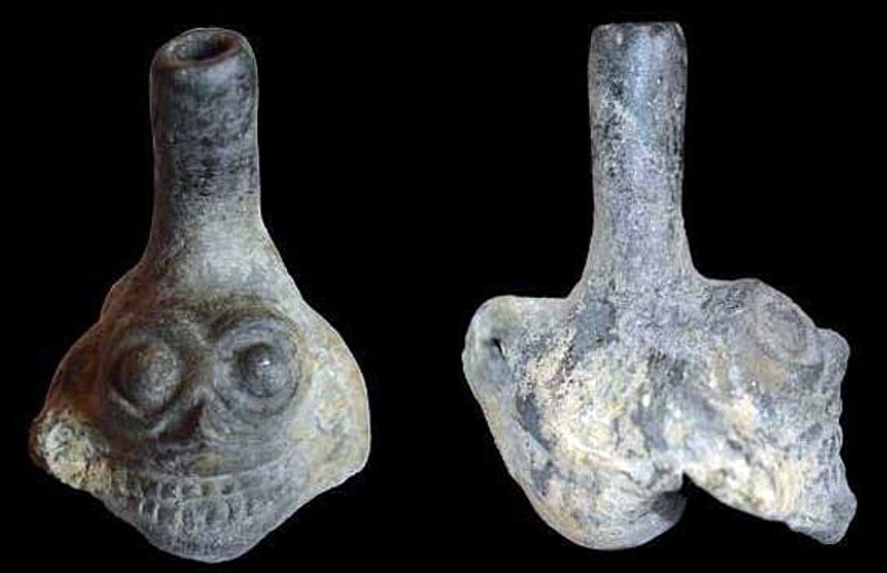 File:Arkaeology Aztec Death Whistle 2.jpg