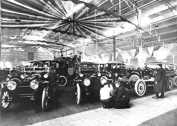 An auto show in Toronto, Canada in 1912
