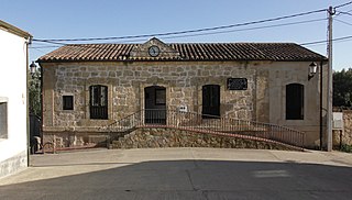 <span class="mw-page-title-main">Cuelgamures</span> Place in Castile and León, Spain