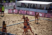 Deutsch: Beachhandball bei den Olympischen Jugendspielen 2018; Tag 3, 10. Oktober 2018; Mädchen, Vorrunde, Gruppe B - Niederlande-Argentinien 2:0 English: Beach handball at the 2018 Summer Youth Olympics at 10 October 2018 – Girls Preliminary Round Group B‎ – Netherlands-Argentina 2:0