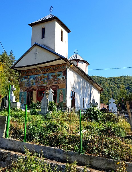 File:Biserica „Sf. Voievozi” 20181002 115734 03.jpg