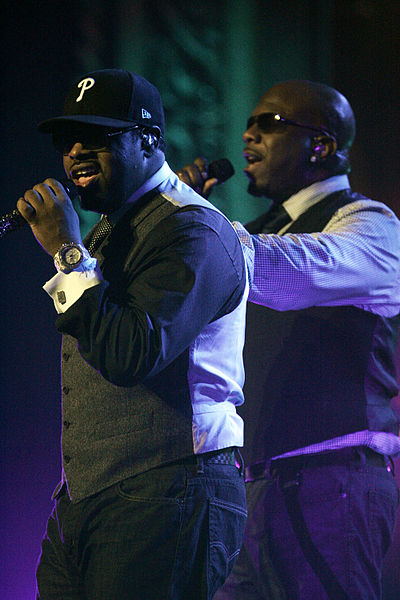 File:Boyz II Men (8231483258).jpg