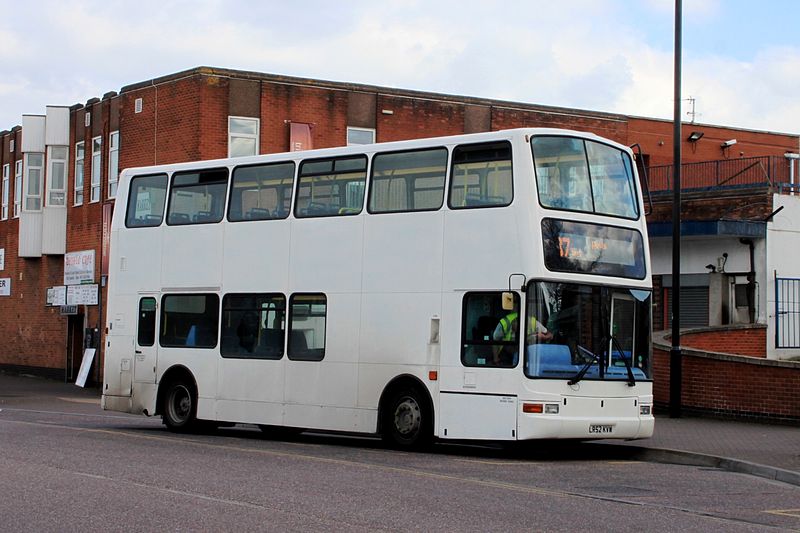 File:Bridgwater Bus Station - Webberbus LR52KVW.jpg