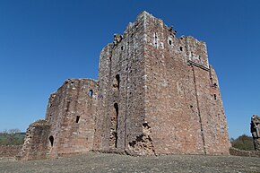 Fotografía en color de 2017 del castillo de Brougham