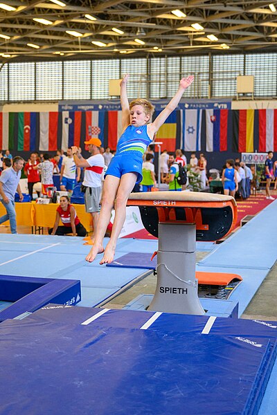 File:Budapest Cup 2022-06-25 Warm-up AG III VT (Norman Seibert) - DSC 2037.jpg