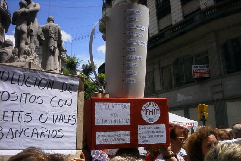 File:Buenos Aires - Manifestación contra el Corralito - 20020208-01.JPG