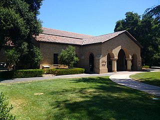 <span class="mw-page-title-main">Burnham Pavilion (Stanford University)</span>