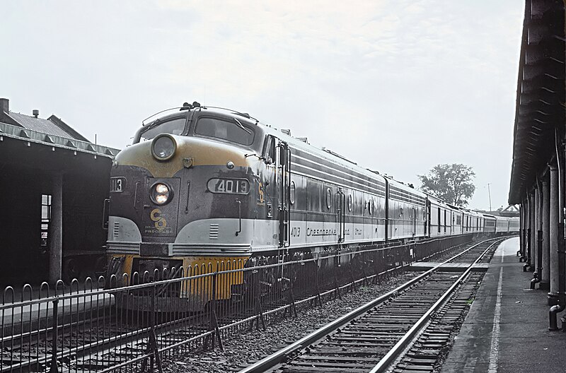 File:C&O 4013 with the eastbound Washington section of the Sportsman at Alexandria (3), August 1964 (25393425852).jpg