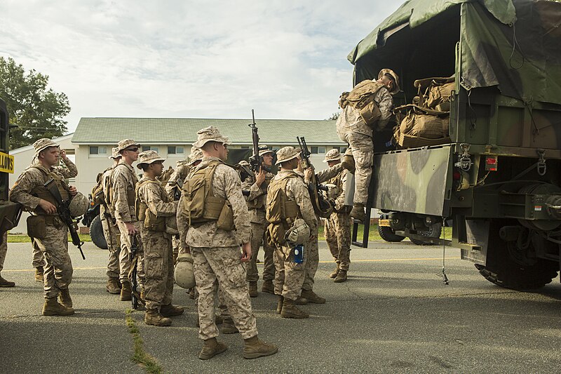 File:CLR-2 Marines provide support to 3rd Battalion 2nd Marine Regiment at Fort A.P. Hill 140903-M-TG562-104.jpg