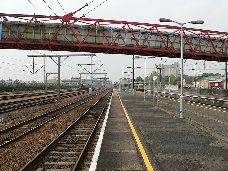 File:Cambridge-longplatform-south-01.jpg