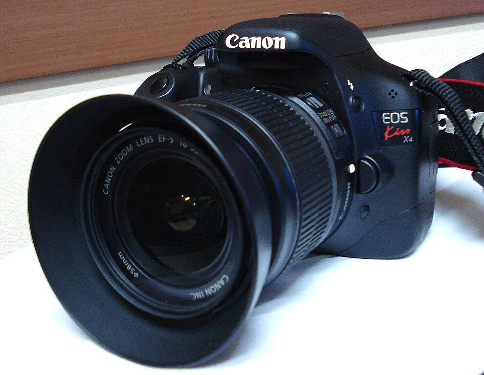 File:Canon EOS Kiss X4 (EOS 550D).JPG - Wikimedia Commons