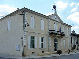 The town hall in Castets-en-Dorthe