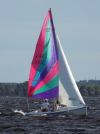 <span class="mw-page-title-main">Catalina 16.5</span> Series of American sailboats