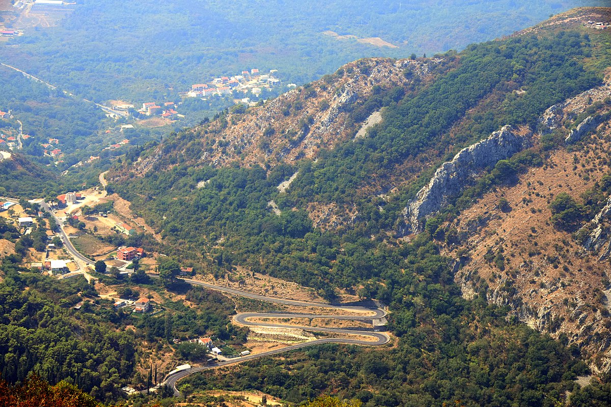 File:Cetinje-Njeguši-Kotor, regionalni put R-1, Crna Gora 01.jpg - Wikipedi...