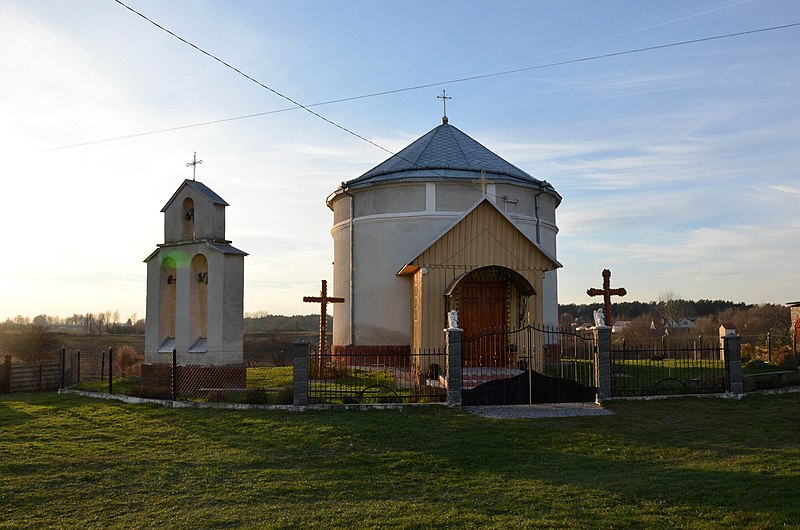 File:Chapel, Novyi Stav (02).jpg