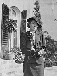 people_wikipedia_image_from Constance Bennett