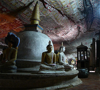 <span class="mw-page-title-main">Dambulla cave temple</span> UNESCO World Heritage Site in Matale District, Sri Lanka