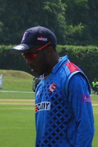 Bell-Drummond playing for Kent at Beckenham in 2016