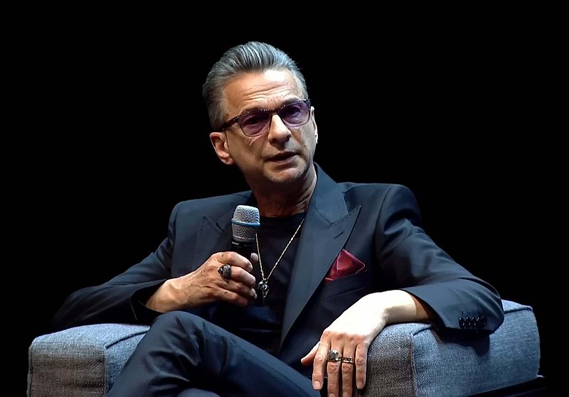 File:Dave Gahan Oct 4 2022 (1).jpg