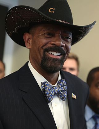 <span class="mw-page-title-main">David Clarke (sheriff)</span> American former sheriff