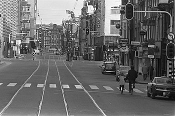 November 4, 1973: Netherlands becomes the first nation to inaugurate "driverless Sundays" to conserve fuel Een lege Vijzelstraat, Bestanddeelnr 926-8192.jpg