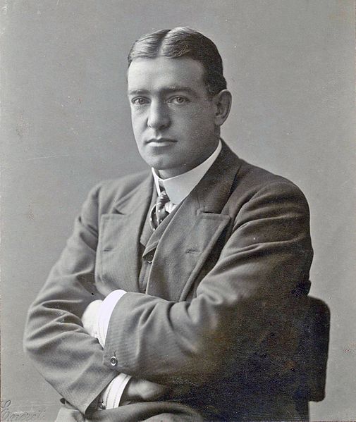 File:Ernest Shackleton studio portrait.jpg