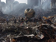 The Sphere as seen 10 days after the attacks FEMA - 4049 - Photograph by Michael Rieger taken on 09-21-2001 in New York.jpg