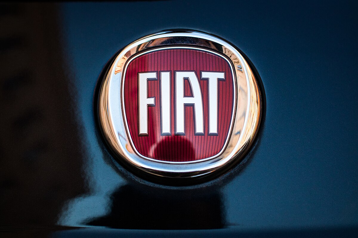 Buy Fiat Logo Badge Red 85 mm Rear Online at desertcartINDIA