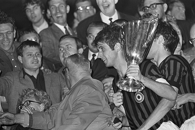 The trophy awarded to A.C. Milan in 1968