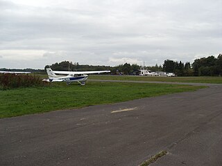 Karlshöfen airfield