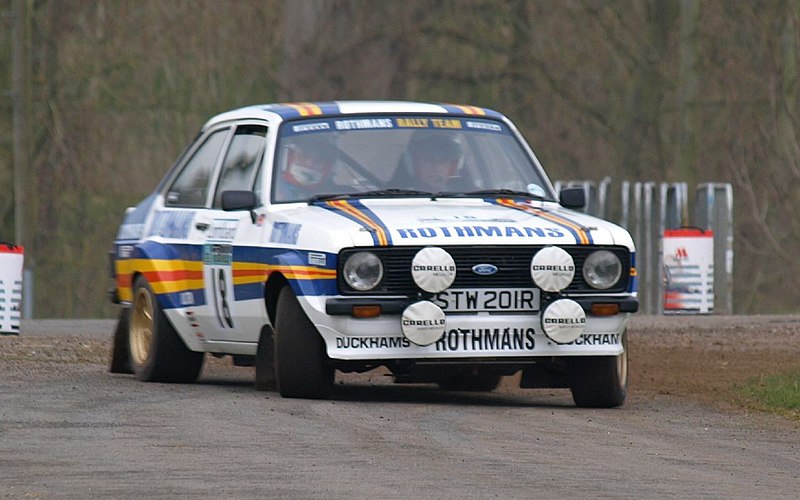 File:Ford Escort RS1800 - Race Retro 2008 03.jpg