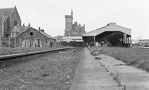 Fraserburgh Railway Station (geograph 5756550).jpg