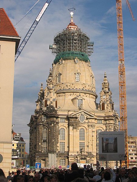File:Frauenkirche Dresden Juni 2004.jpg