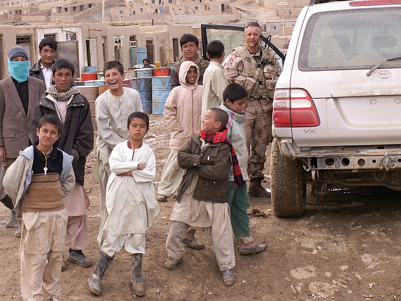 File:Friendly ISAF Patrol (4198672306).jpg