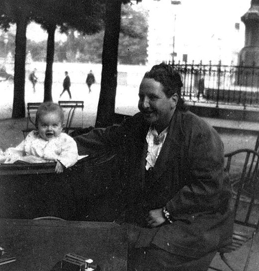Gertrude Stein met John ("Jack") Hemingway te Parijs in 1924