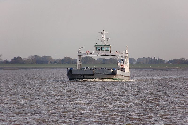 File:Glueckstadt (Ship) 2011-by-RaBoe-02.jpg