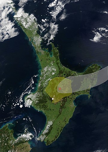 File:Hatepe.North.Island.NZ.jpg